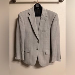 Jos A Bank Mens Suit